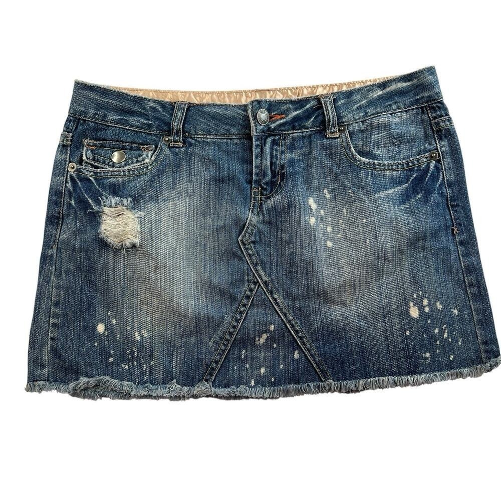 Vtg Y2K Jr 3 / 4 Low Rise Mini Skirt Denim Distressed‎ Grunge Skater Punk Boho